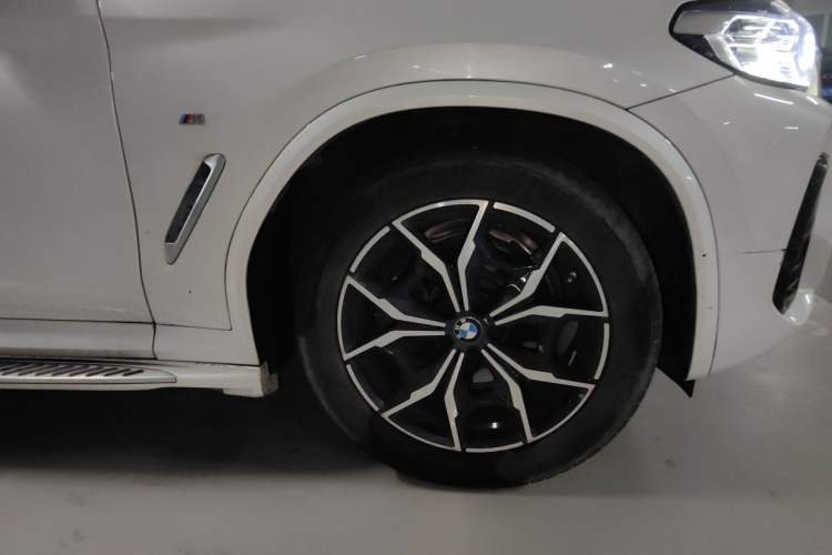 Used BMW X3 2022 Restyled xDrive25i M Sport Package Right Front Wheel Hub