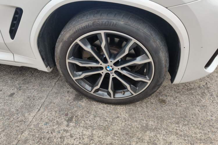 Used BMW X3 2022 xDrive30i Luxury Model M Night Sky Package Right Front Wheel Hub