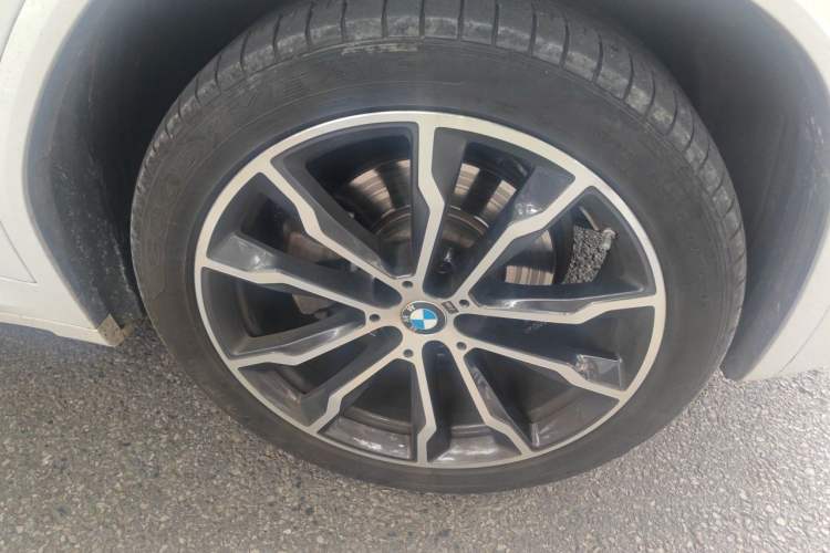Used BMW X3 2022 Facelift xDrive30i Luxury Edition M Night Edition Package Right Front Wheel Hub