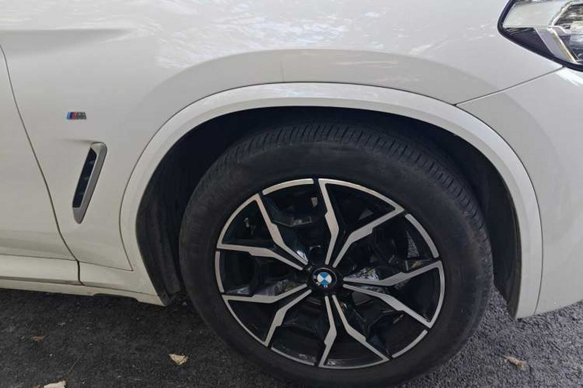 Used BMW X3 2022 xDrive25i M Sport Package Right Front Wheel Hub