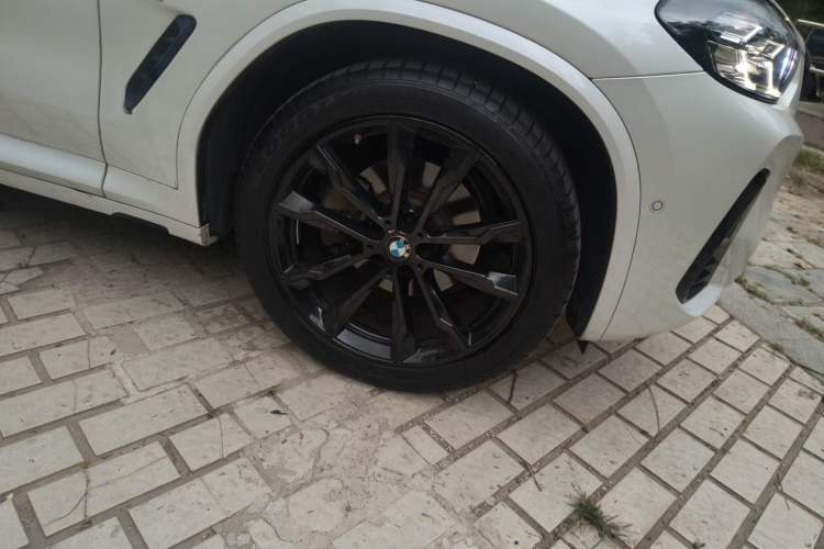 Used BMW X3 2022 Facelift xDrive30i Luxury Edition M Night Edition Package Right Front Wheel Hub