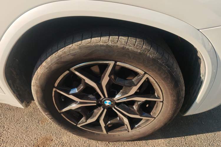 Used BMW X3 2022 xDrive25i M Sport Package Right Front Wheel Hub