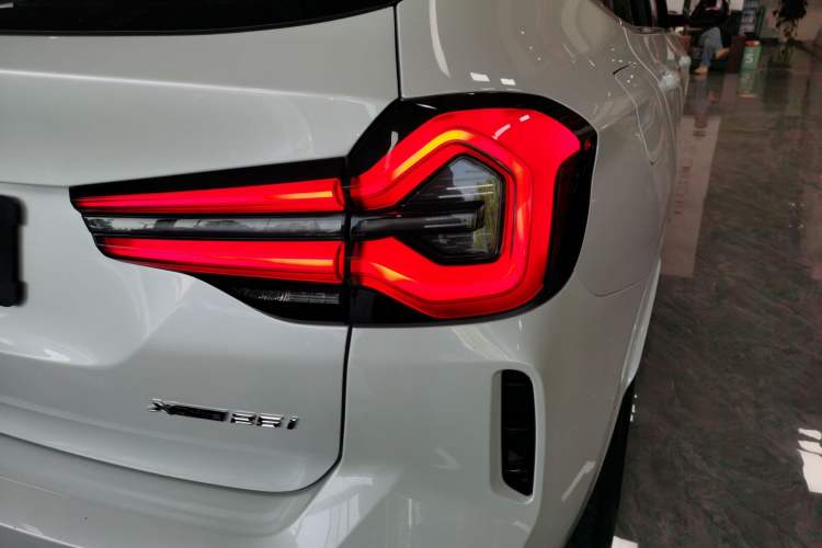 Used BMW X3 2022 Restyled xDrive25i M Sport Package Right Rear Taillight