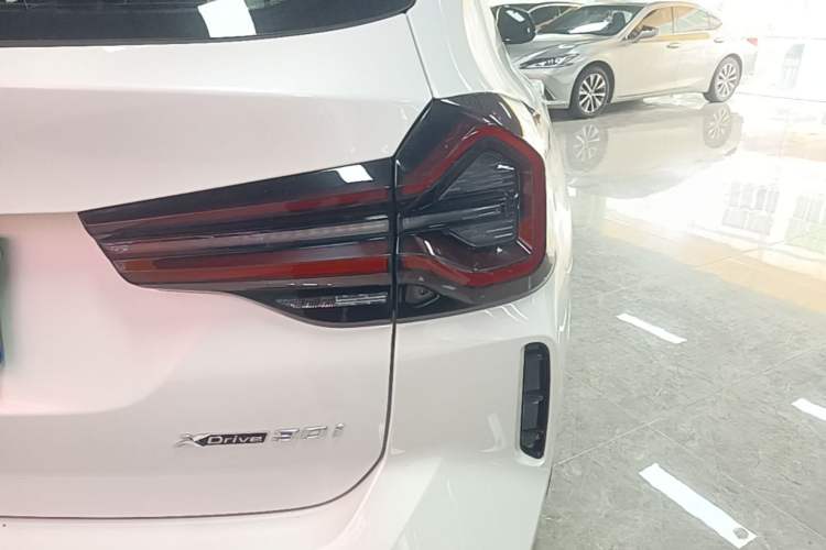 Used BMW X3 2022 Second Facelift xDrive30i Leading Edition M Night Sky Package Right Rear Taillight