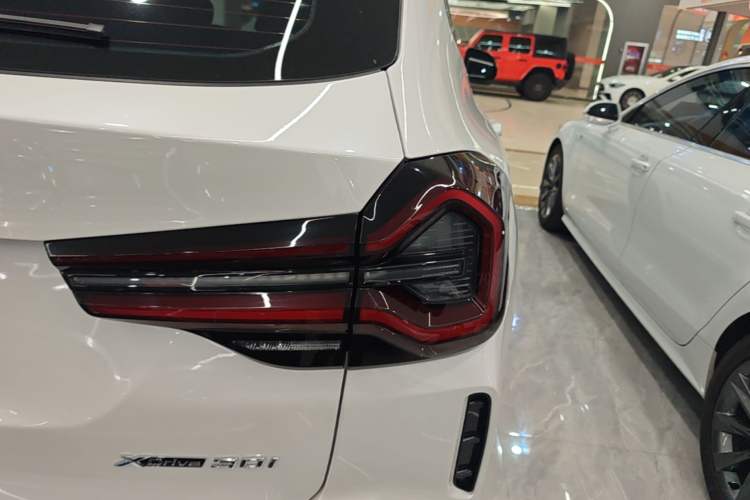 Used BMW X3 2022 Second Facelift xDrive30i Luxury Edition M Night Sky Package Right Rear Taillight