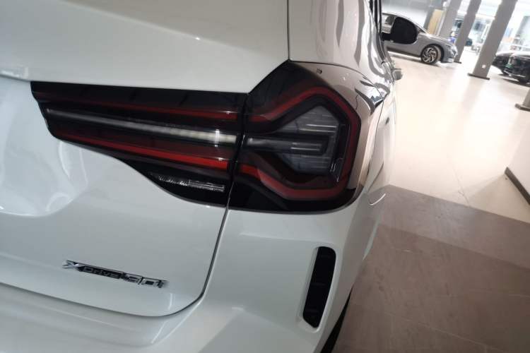 Used BMW X3 2022 xDrive30i Luxury Model M Night Sky Package Right Rear Taillight