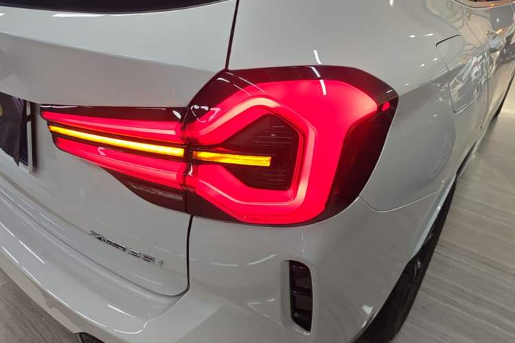 Used BMW X3 2022 xDrive25i M Sport Package Right Rear Taillight