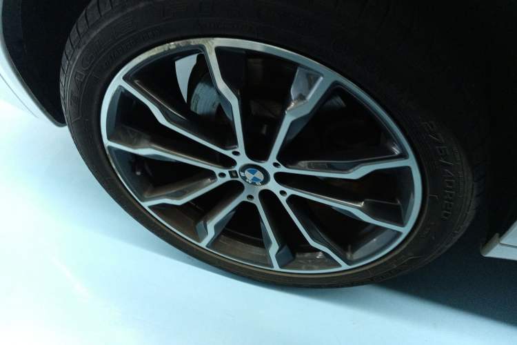 Used BMW X3 2022 xDrive30i Luxury Model M Night Sky Package Right Rear Wheel Hub