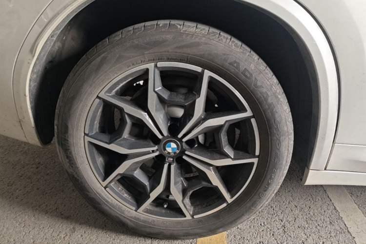 Used BMW X3 2022 Restyled xDrive25i M Sport Package Right Rear Wheel Hub