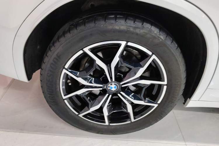 Used BMW X3 2022 Restyled xDrive25i M Sport Package Right Rear Wheel Hub