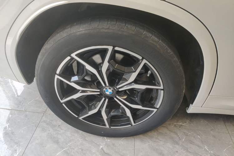 Used BMW X3 2022 Restyled xDrive25i M Sport Package Right Rear Wheel Hub