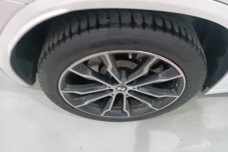 Used BMW X3 2022 Facelift xDrive30i Luxury Edition M Night Edition Package Right Rear Wheel Hub