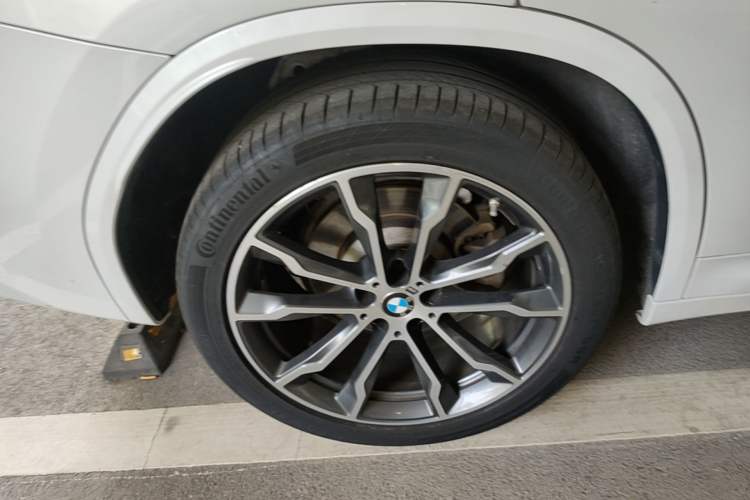Used BMW X3 2022 xDrive30i Luxury Model M Night Sky Package Right Rear Wheel Hub