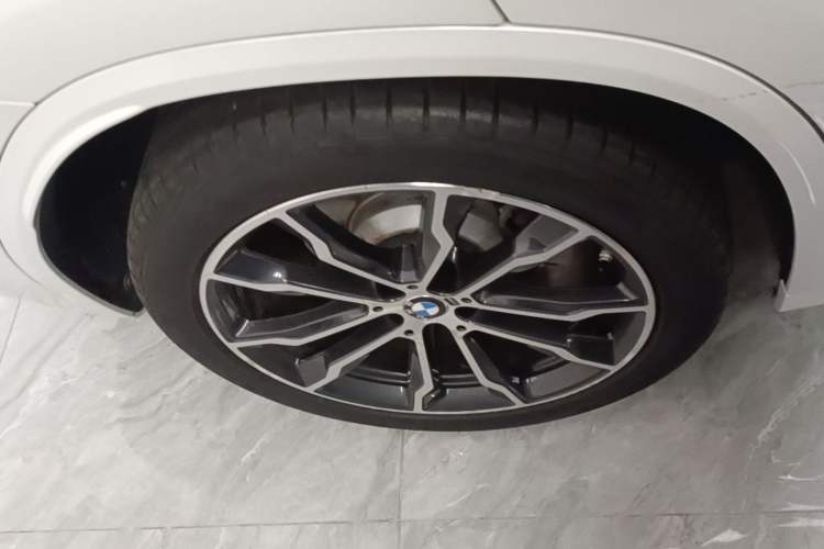Used BMW X3 2022 Facelift xDrive30i Luxury Edition M Night Edition Package Right Rear Wheel Hub