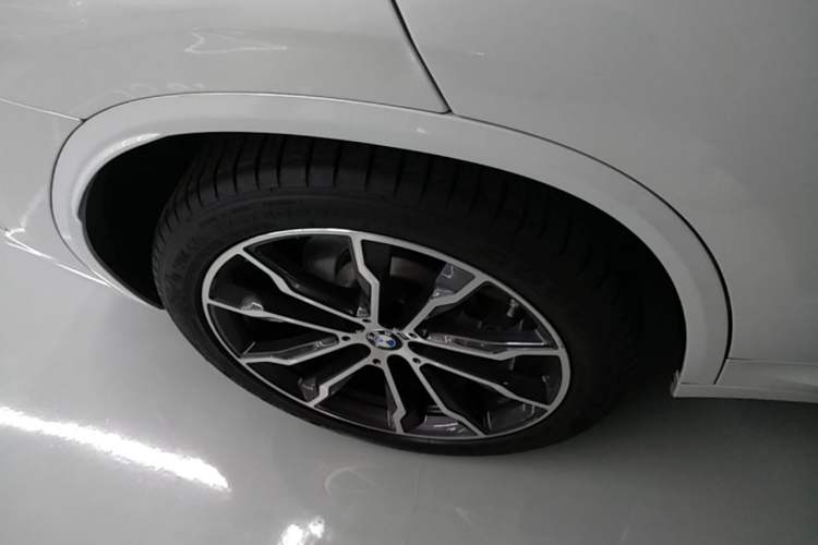 Used BMW X3 2022 Facelift xDrive30i Luxury Edition M Night Edition Package Right Rear Wheel Hub