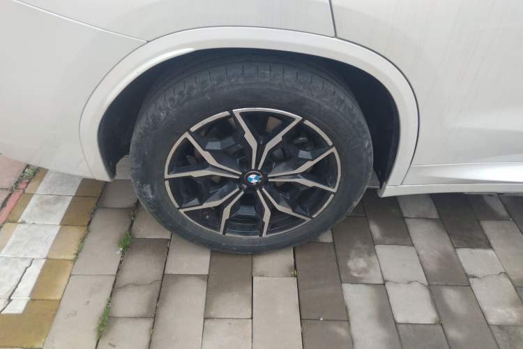 Used BMW X3 2022 Restyled xDrive25i M Sport Package Right Rear Wheel Hub