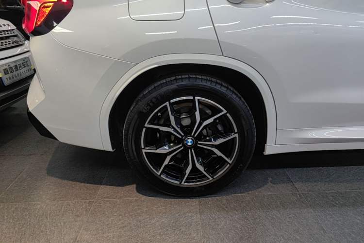 Used BMW X3 2022 xDrive25i M Sport Package Right Rear Wheel Hub