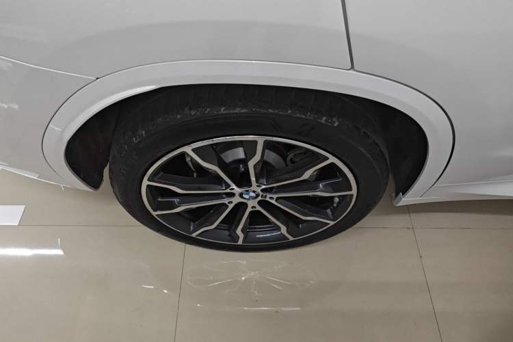 Used BMW X3 2022 xDrive30i Luxury Model M Night Sky Package Right Rear Wheel Hub