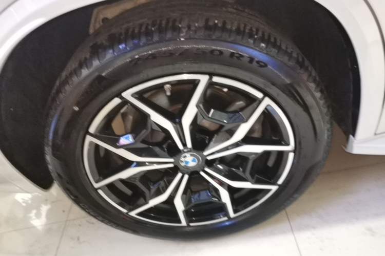Used BMW X3 2022 Restyled xDrive25i M Sport Package Right Rear Wheel Hub