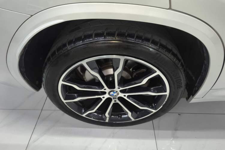 Used BMW X3 2022 xDrive30i Luxury Edition M Night Sky Package Right Rear Wheel Hub