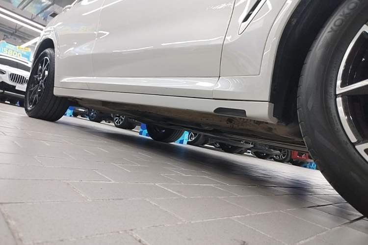 Used BMW X3 2022 Restyled xDrive25i M Sport Package Right Side Sill