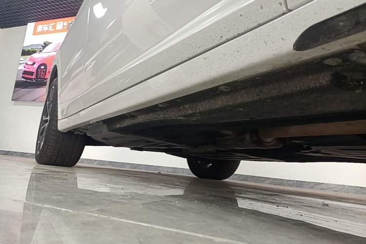 Used BMW X3 2022 Second Facelift xDrive30i Leading Edition M Night Sky Package Right Side Sill