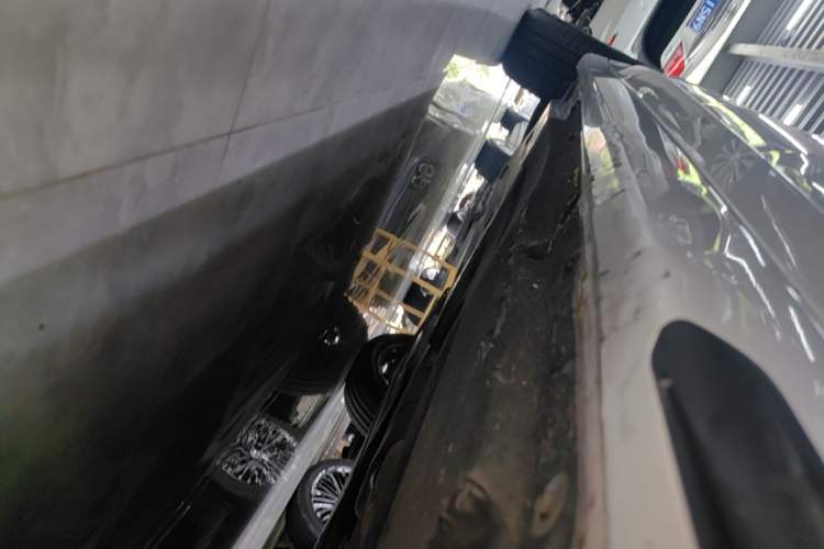 Used BMW X3 2022 xDrive25i M Sport Package Right Side Sill