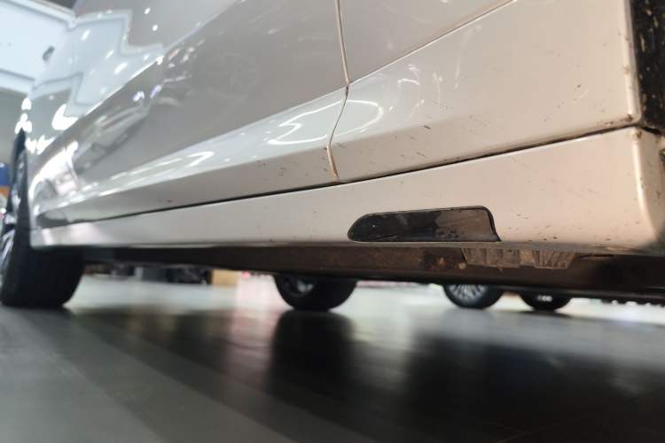 Used BMW X3 2022 xDrive30i Luxury Model M Night Sky Package Right Side Sill