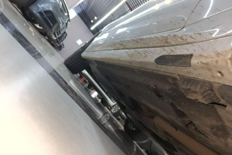 Used BMW X3 2022 xDrive25i M Sport Package Right Side Sill