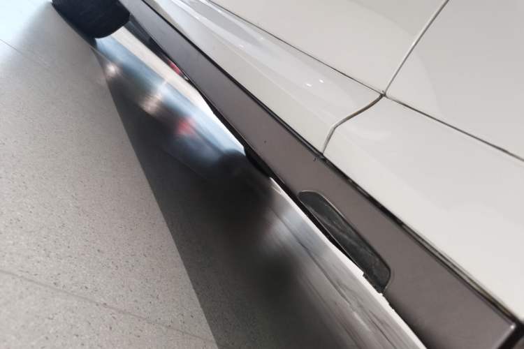 Used BMW X3 2022 xDrive30i Luxury Model M Night Sky Package Right Side Sill