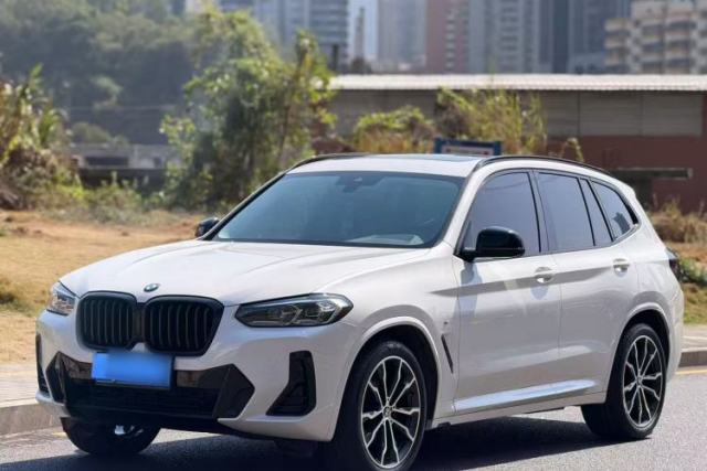 BMW X3 2022 xDrive30i Luxury Model M Night Sky Package مستعملة
