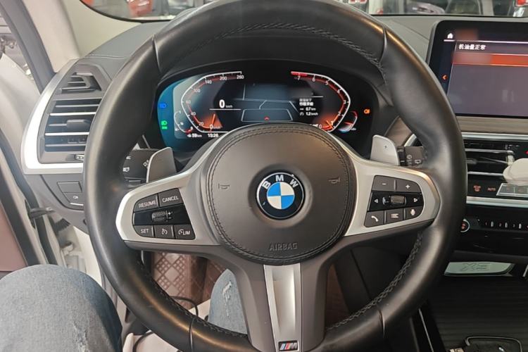 Used BMW X3 2022 xDrive30i Luxury Model M Night Sky Package Steering Wheel
