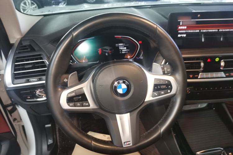 Used BMW X3 2022 xDrive30i Luxury Model M Night Sky Package Steering Wheel