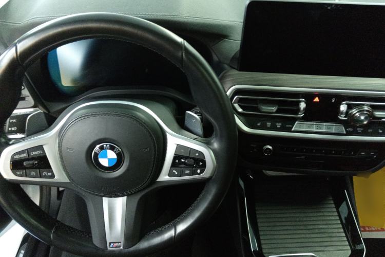 Used BMW X3 2022 xDrive30i Luxury Model M Night Sky Package Steering Wheel