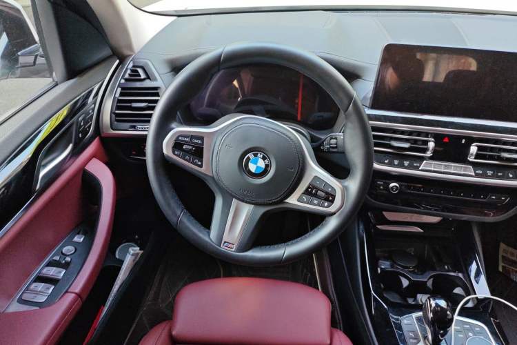 Used BMW X3 2022 xDrive25i M Sport Package Steering Wheel