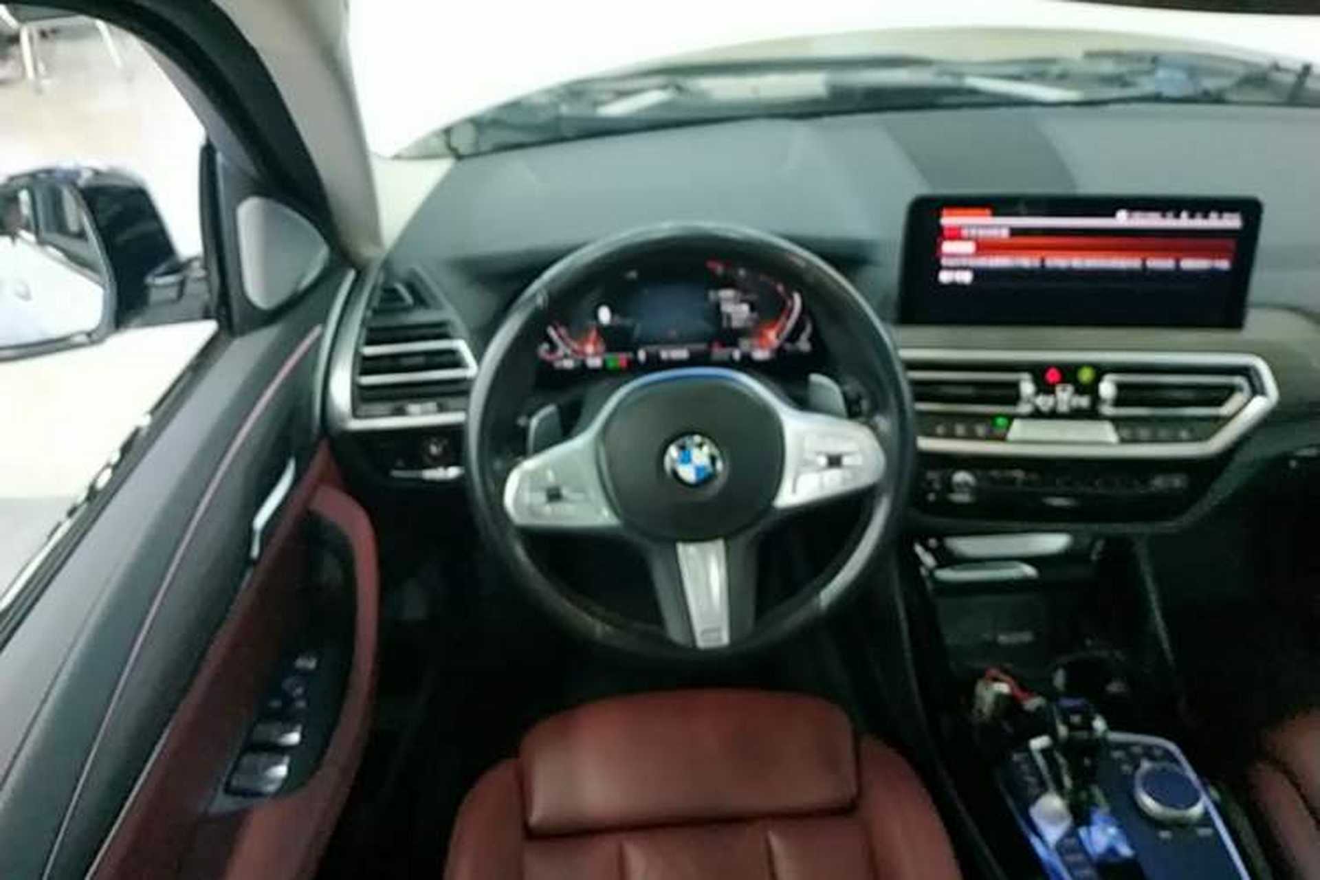 Used BMW X3 2022 Second Facelift xDrive30i Leading Edition M Night Sky Package Steering Wheel