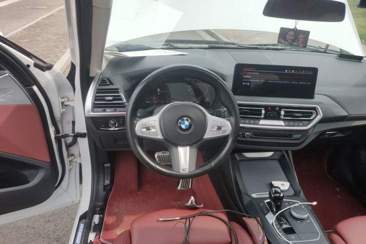 Used BMW X3 2022 xDrive25i M Sport Package Steering Wheel