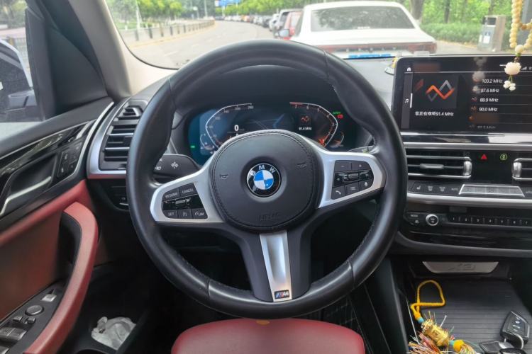 Used BMW X3 2022 xDrive25i M Sport Package Steering Wheel