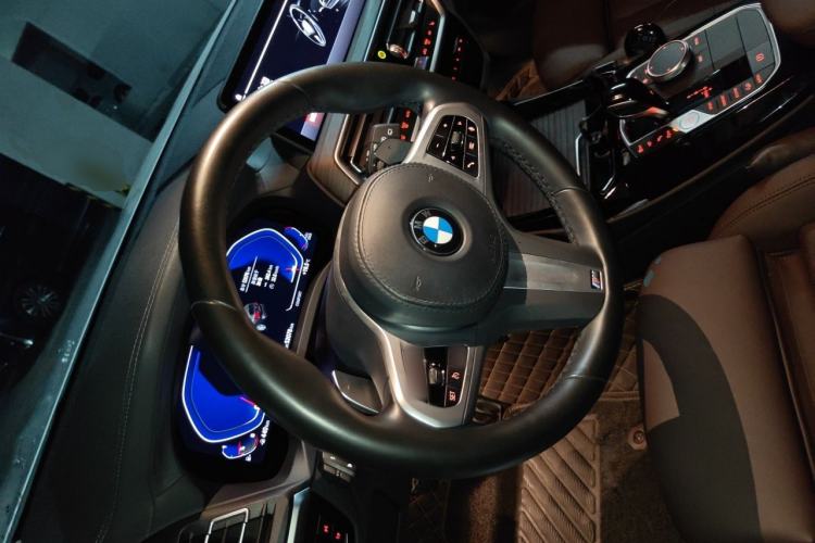 Used BMW X3 2022 Facelift xDrive30i Luxury Edition M Night Edition Package Steering Wheel