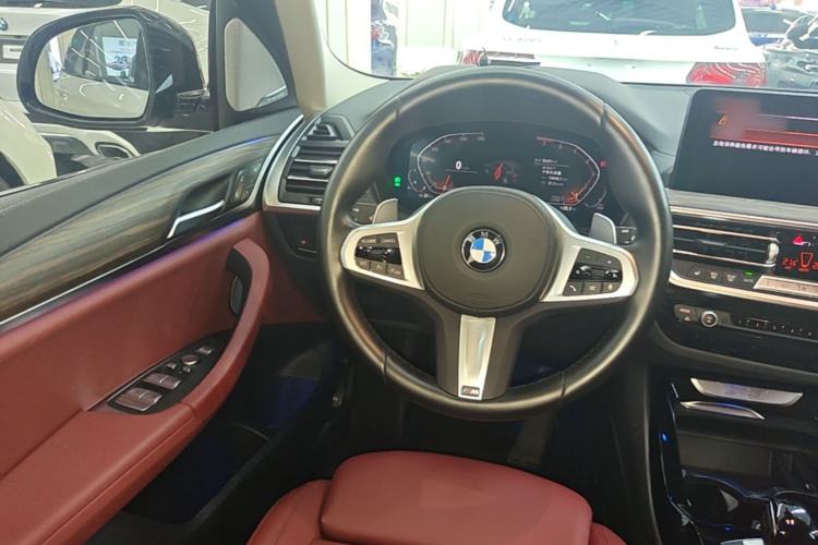 Used BMW X3 2022 Facelift xDrive30i Luxury Edition M Night Edition Package Steering Wheel