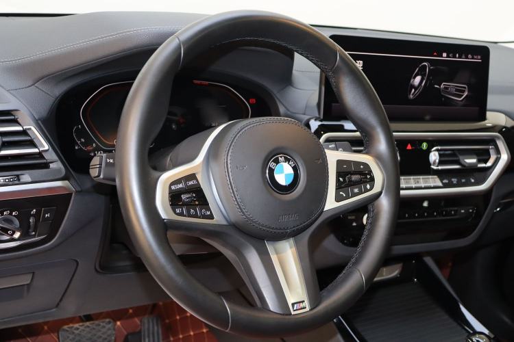 Used BMW X3 2022 xDrive25i M Sport Package Steering Wheel