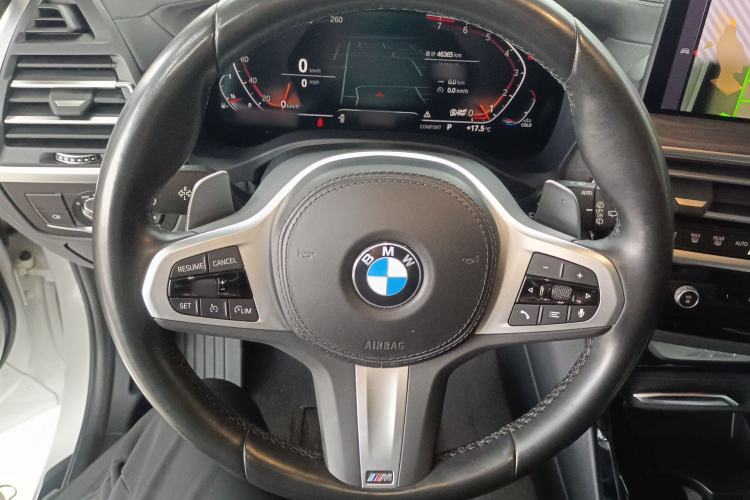 Used BMW X3 2022 Second Facelift xDrive30i Leading Edition M Night Sky Package Steering Wheel