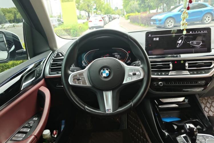 Used BMW X3 2022 xDrive25i M Sport Package Steering Wheel