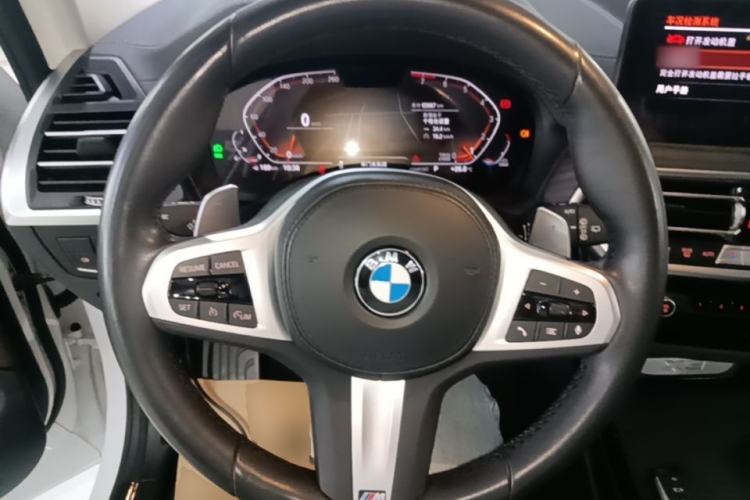 Used BMW X3 2022 Facelift xDrive30i Luxury Edition M Night Edition Package Steering Wheel