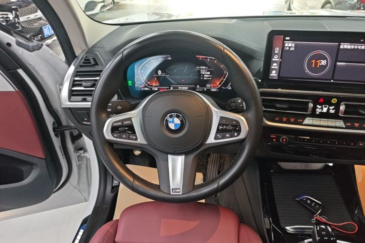 Used BMW X3 2022 xDrive25i M Sport Package Steering Wheel