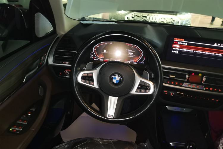 Used BMW X3 2022 xDrive30i Luxury Model M Night Sky Package Steering Wheel