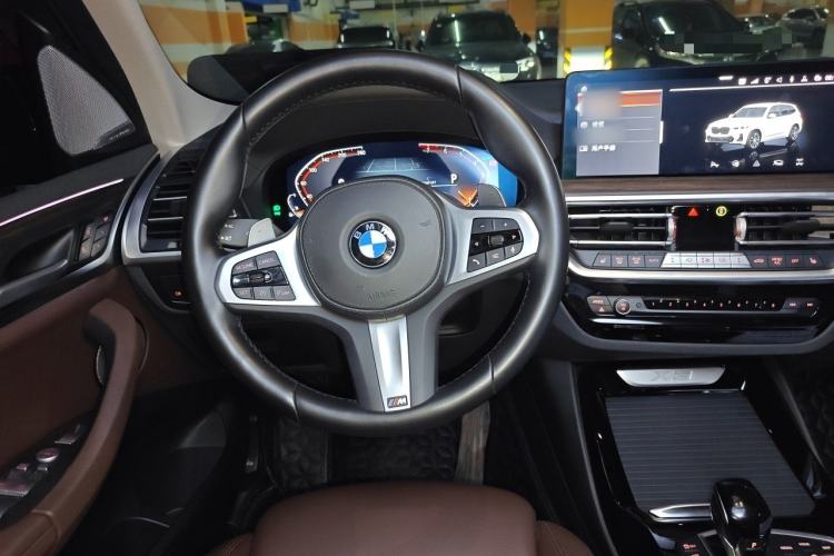 Used BMW X3 2022 Facelift xDrive30i Luxury Edition M Night Edition Package Steering Wheel
