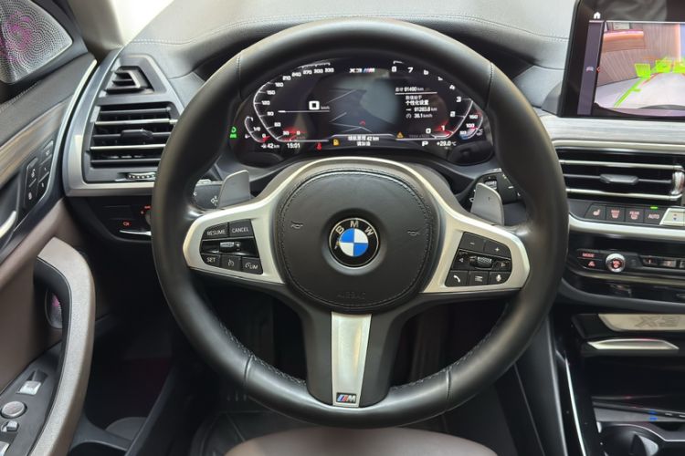 Used BMW X3 2022 xDrive30i Luxury Model M Night Sky Package Steering Wheel