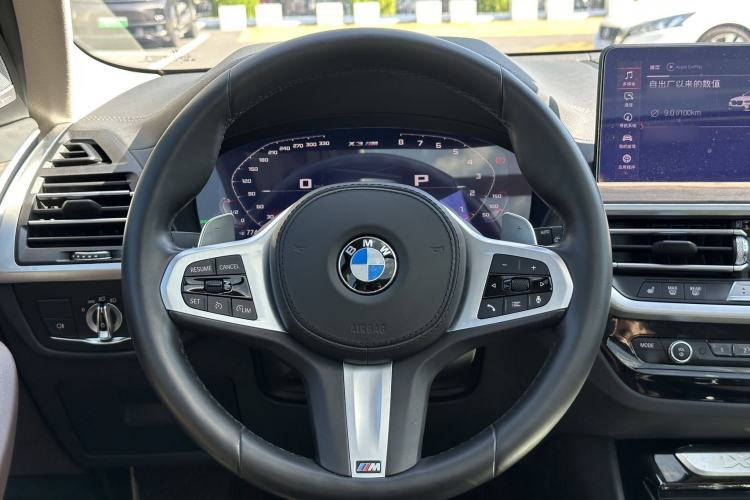 Used BMW X3 2022 xDrive30i Luxury Model M Night Sky Package Steering Wheel