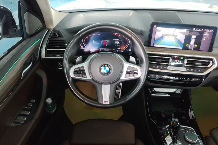 Used BMW X3 2022 xDrive30i Luxury Model M Night Sky Package Steering Wheel